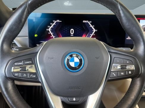 Certified 2023 BMW i4 eDrive35 w/ Premium Package RWD image 16