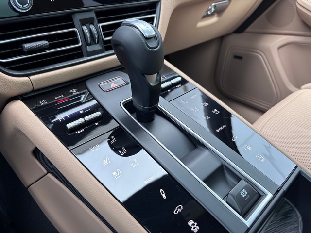 Certified 2026 Porsche Macan AWD/4WD image 21