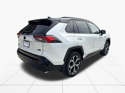 Used 2023 Toyota RAV4 XSE w/ Weather Package image 9