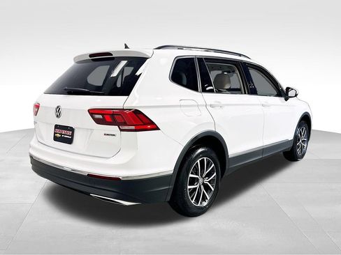 Used 2020 Volkswagen Tiguan SE w/ 3rd Row Seat Package AWD/4WD image 10