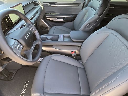 New 2026 Kia EV9 Light image 9