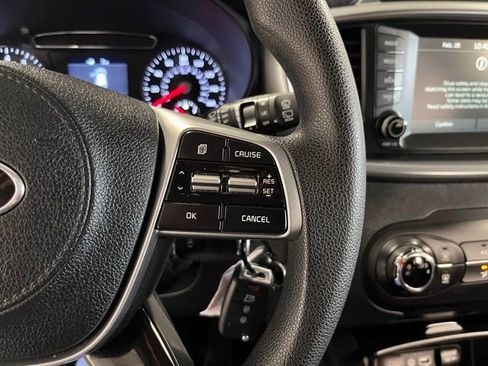 Used 2020 Kia Sorento AWD V6 image 26