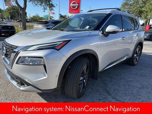 Certified 2022 Nissan Rogue Platinum w/ Head-Up Display Package FWD image 3