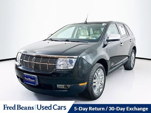 Used 2010 Lincoln MKX AWD image 3