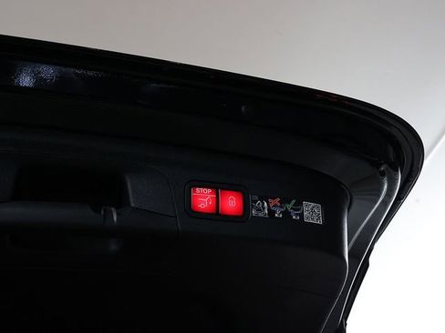 Certified 2026 Mercedes-Benz GLE 450 4MATIC image 33