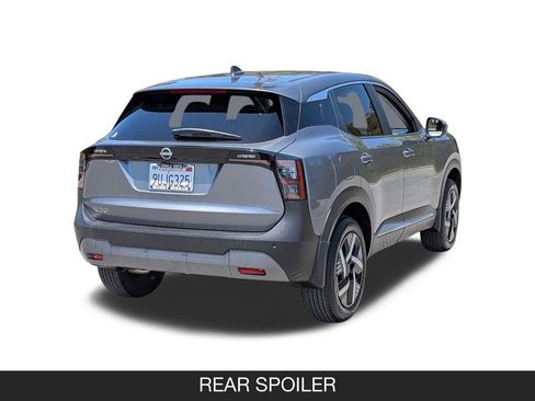 Used 2025 Nissan Kicks SV w/ Illumination Package FWD image 8