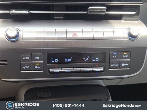 Used 2025 Hyundai Kona Limited FWD image 20