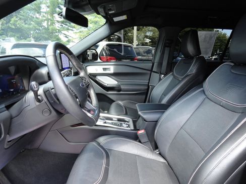 Used 2023 Ford Explorer ST w/ Equipment Group 401A AWD/4WD image 13