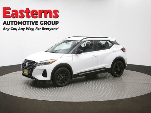 Used 2023 Nissan Kicks SR w/ SR Premium Package image 58