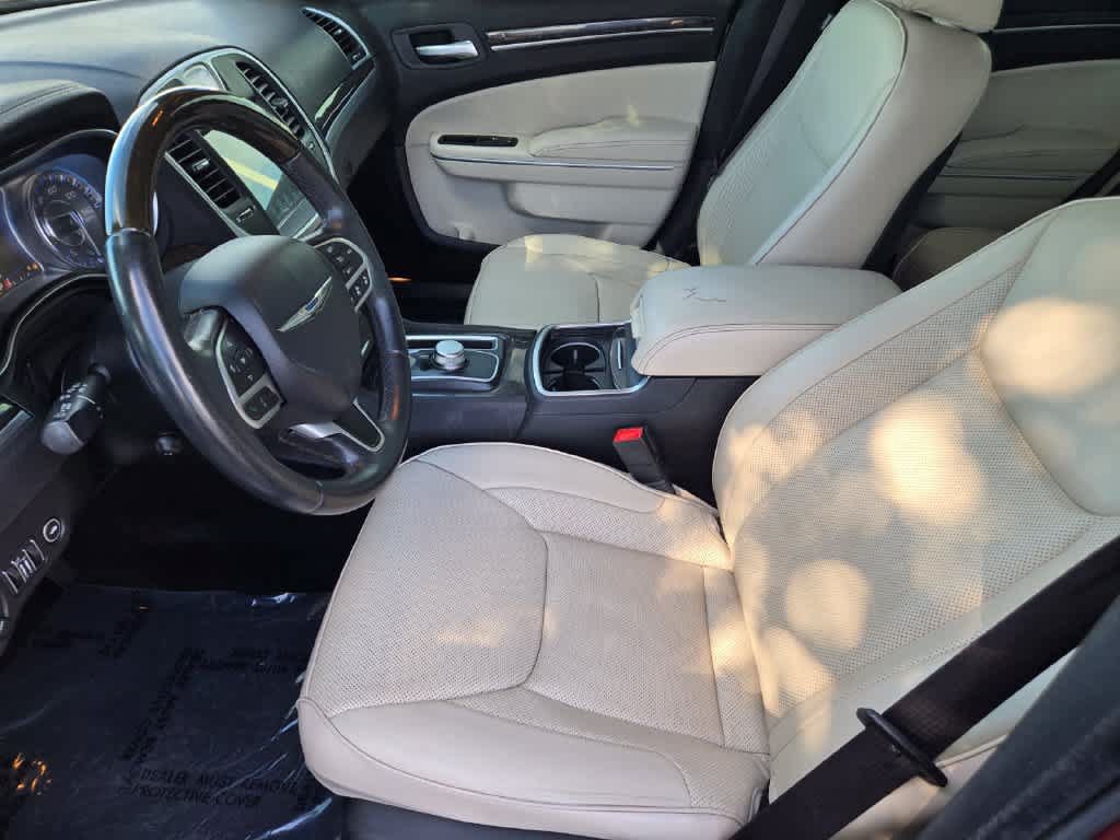 Used 2017 Chrysler 300 C w/ Safetytec Plus Group RWD image 15