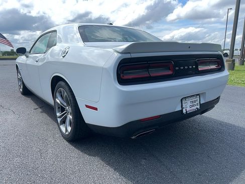 Used 2020 Dodge Challenger R/T RWD image 7