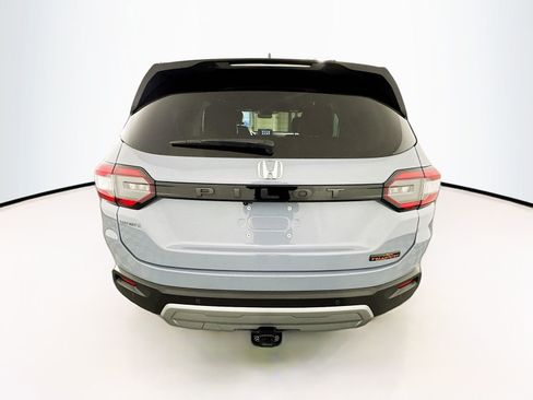 Used 2023 Honda Pilot TrailSport image 6