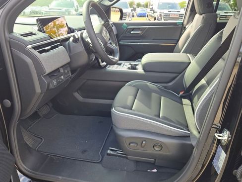 New 2026 GMC Sierra EV Elevation image 25