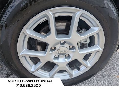 Used 2021 Jeep Renegade Latitude w/ Sun & Sound Group AWD/4WD image 45