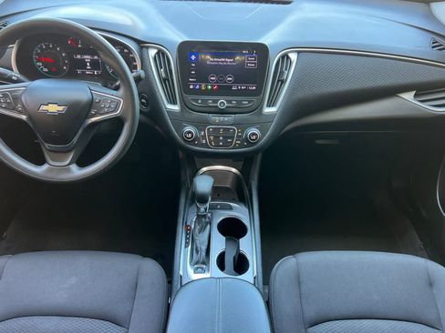 Used 2023 Chevrolet Malibu LT FWD image 4