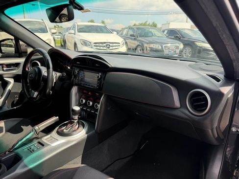 Used 2018 Subaru BRZ Limited w/ Popular Package #3 RWD image 15