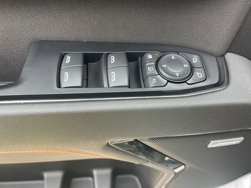 Used 2024 GMC Sierra 2500 AT4 w/ AT4 Premium Plus Package image 30