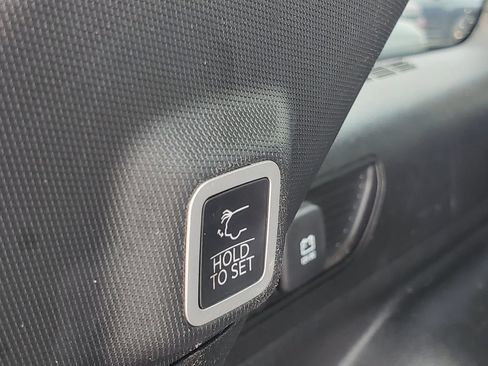 Used 2024 Jeep Grand Cherokee Altitude AWD/4WD image 30