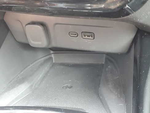 Certified 2024 Chevrolet Trax ACTIV w/ Sunroof Package FWD image 28