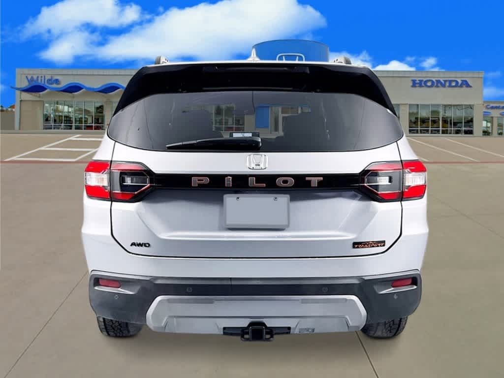 New 2026 Honda Pilot TrailSport image 4