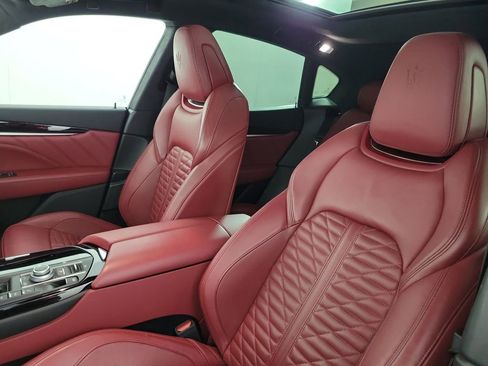 Used 2022 Maserati Levante Modena AWD/4WD image 16