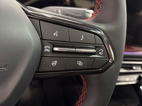 New 2026 Chevrolet Traverse RS w/ LPO, Floor Liner Package image 25