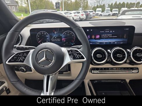 Certified 2026 Mercedes-Benz GLB 250 4MATIC image 17