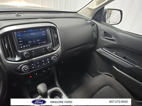 Used 2022 Chevrolet Colorado LT w/ LT Convenience Package image 28