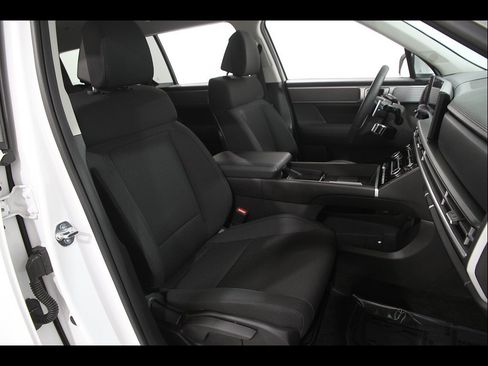 Certified 2026 Hyundai Santa Fe SE AWD/4WD image 16