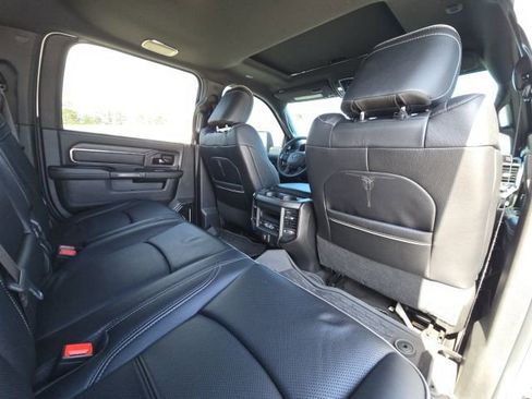 Used 2023 RAM 3500 Limited image 19