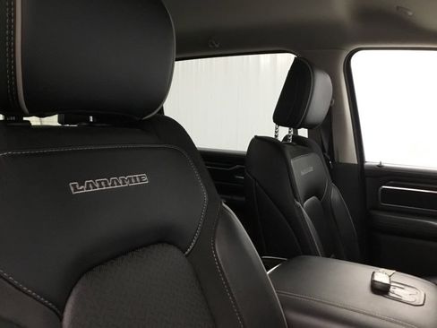 Used 2022 RAM 1500 Laramie AWD/4WD image 22