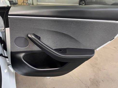 Used 2025 Tesla Model 3 Long Range image 13