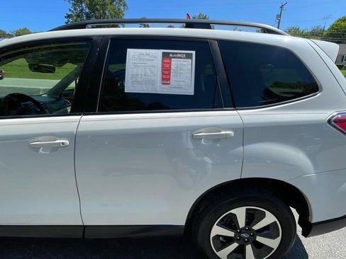 Used 2017 Subaru Forester 2.5i Premium AWD/4WD image 4