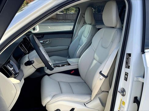 New 2026 Volvo XC90 T8 Ultra image 11