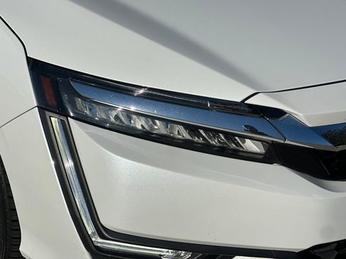 Used 2020 Honda Clarity Plug-In Hybrid image 10