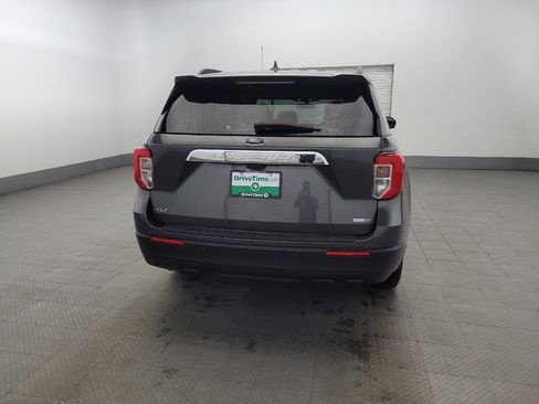 Used 2020 Ford Explorer XLT image 7