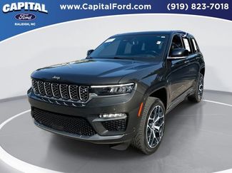 Used 2023 Jeep Grand Cherokee Summit AWD/4WD video 1