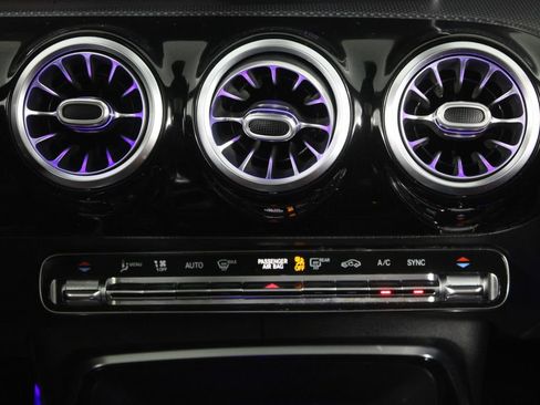 Used 2020 Mercedes-Benz CLA 35 AMG 4MATIC image 20