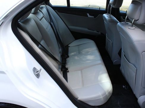 Used 2013 Mercedes-Benz C 300 4MATIC Sedan image 15