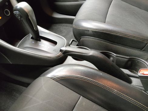 Used 2019 Chevrolet Trax LT w/ LT Convenience Package image 26