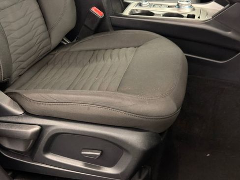 Used 2020 Ford Explorer XLT w/ Comfort Package image 12