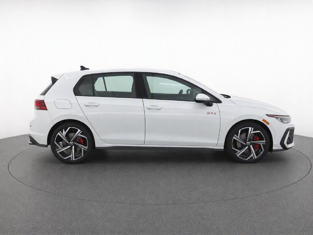 New 2026 Volkswagen GTI SE FWD image 4