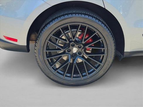 Used 2023 Porsche Macan AWD/4WD image 21