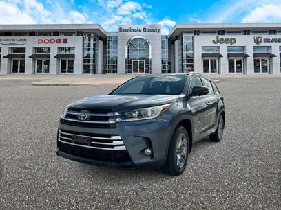 Used 2017 Toyota Highlander Limited Platinum