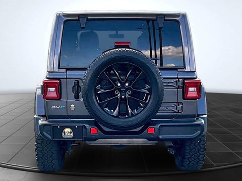Used 2021 Jeep Wrangler Unlimited Sahara w/ Cold Weather Group AWD/4WD image 5