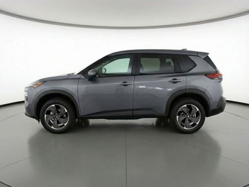Used 2025 Nissan Rogue SV image 5