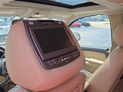 Used 2007 Chevrolet Tahoe LT w/ LT Preferred Equipment Group AWD/4WD image 19