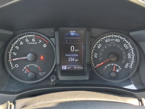 Used 2021 Toyota Tacoma SR AWD/4WD image 19