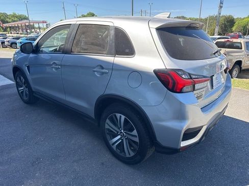 Used 2022 Mitsubishi Outlander Sport SE FWD image 4