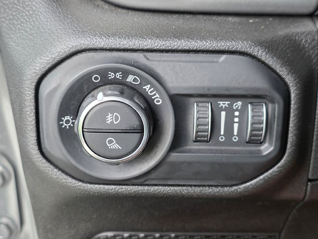 Used 2021 Jeep Gladiator Sport AWD/4WD image 21